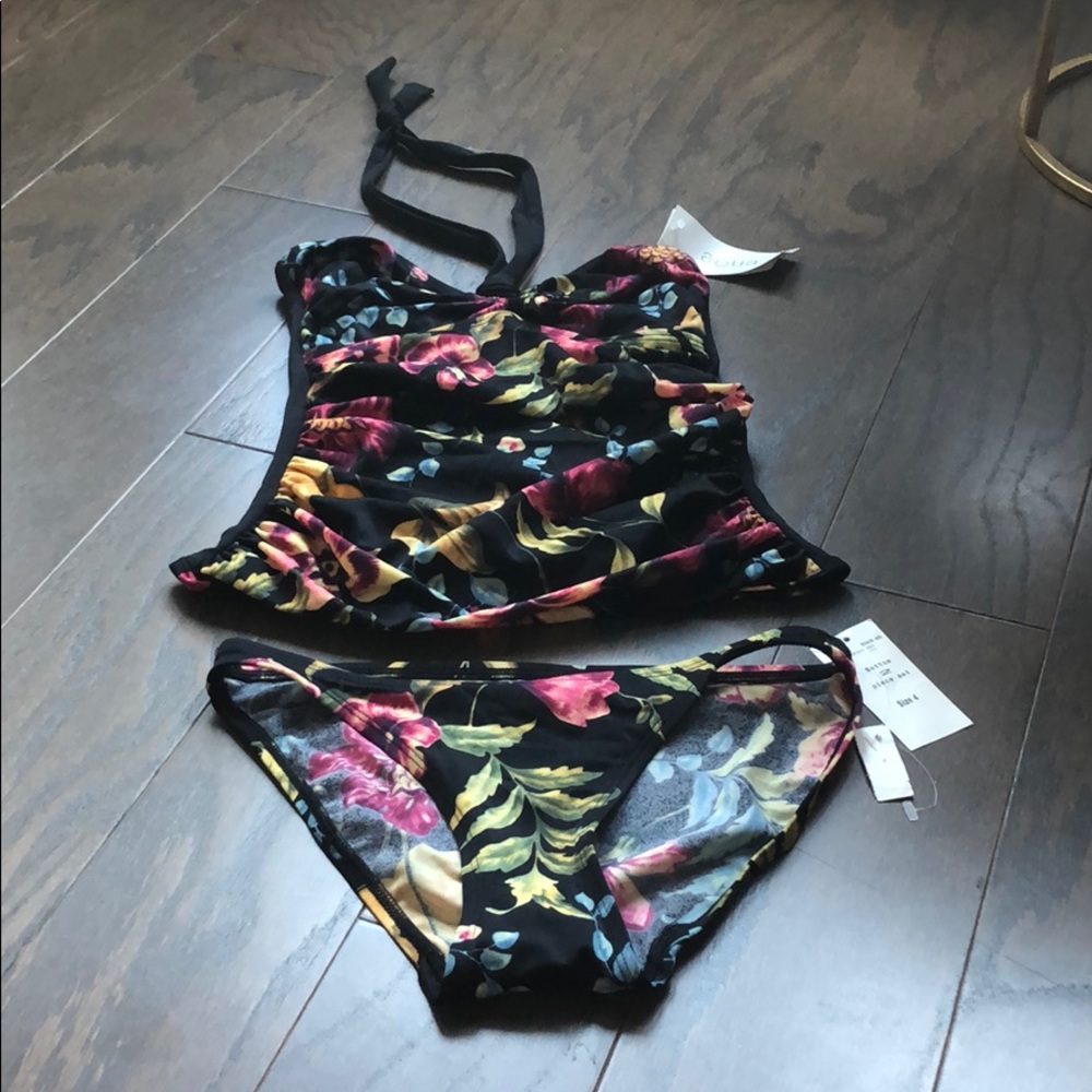 Two piece tanking bathing suit, size 4